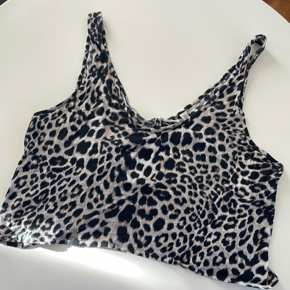 VS Yoga Leopard Tank